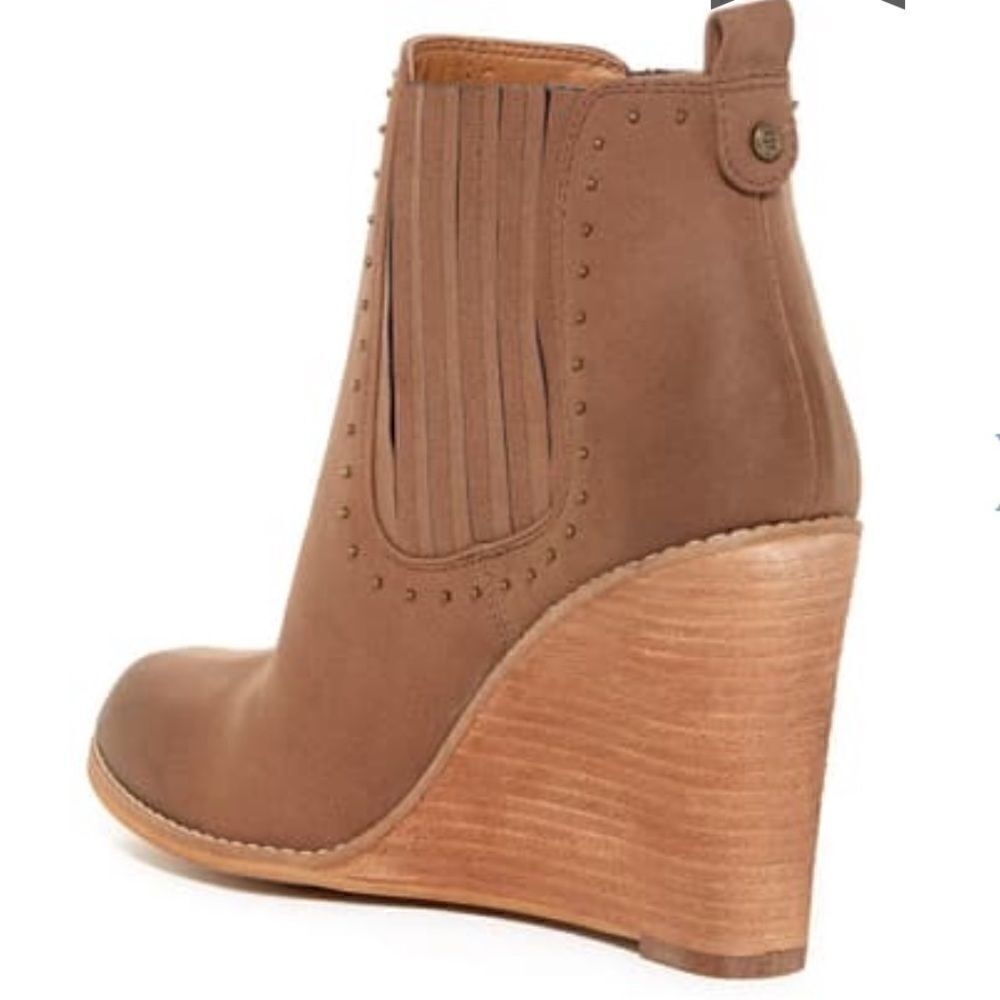 Melrose and Market Merrit Wedge Booties